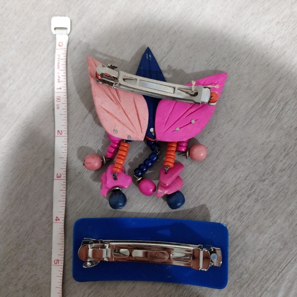 (3/$15) Vintage hair clip set - Picture 5 of 6